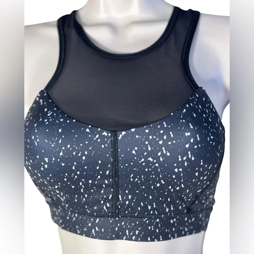 LULULEMON High Neck Mesh Bra SIZE 2 Black white EEUC RACERBACK MESH